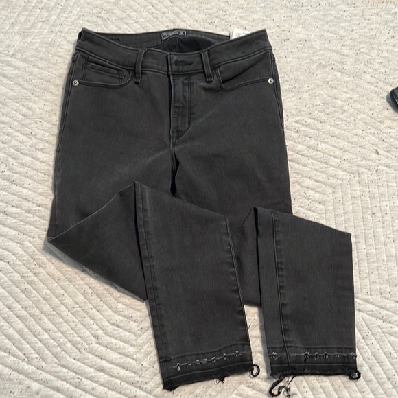 Abercrombie skinny jeans - Picture 1 of 2